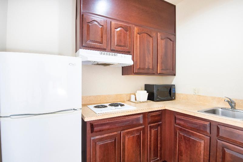 Номер Стандарт Адаптированный для Инвалидов, Oyo Townhouse Clute Lake Jackson