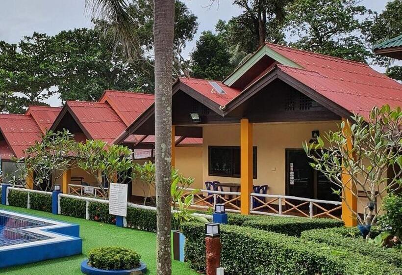 Семейный Номер Вид на Море, Penny S Resort