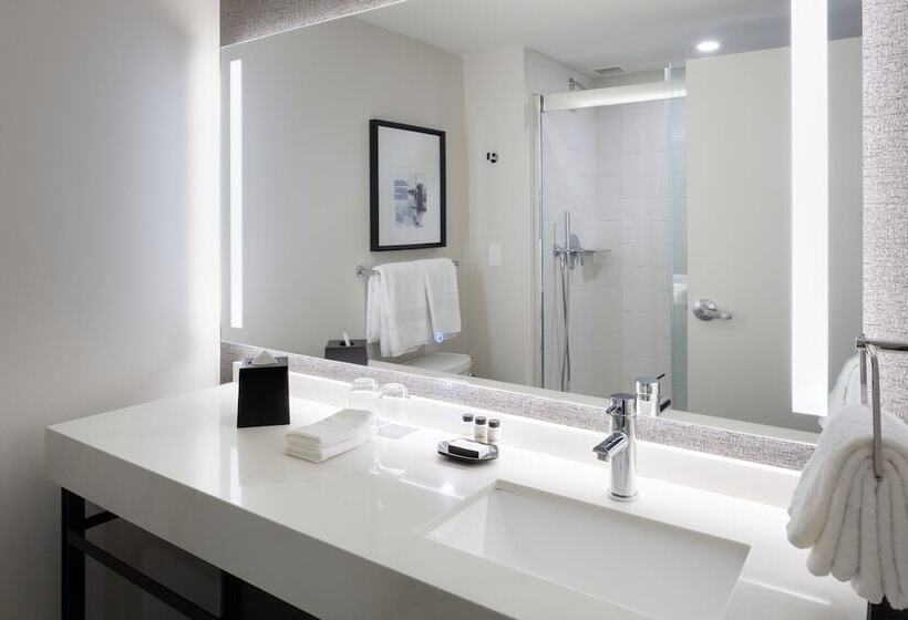 Номер Стандарт 2 Двуспальные Кровати, Sheraton Hartford Hotel At Bradley Airport