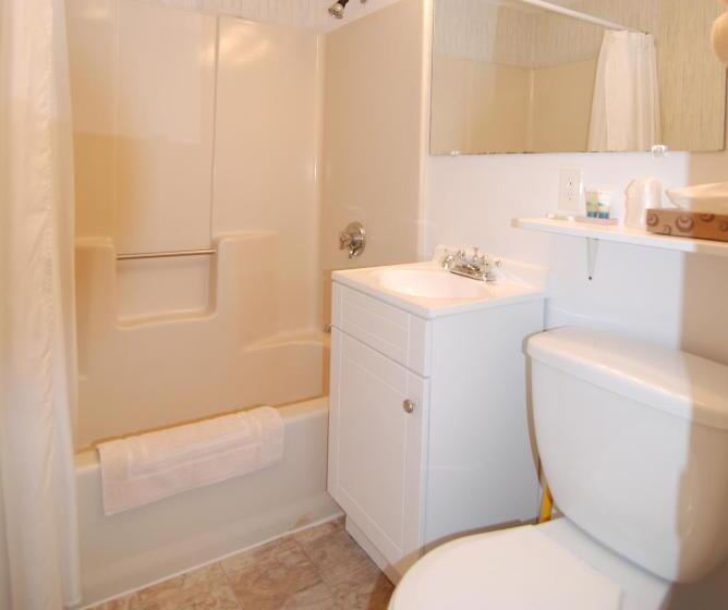 Люкс с Балконом, Sandcastle Resort