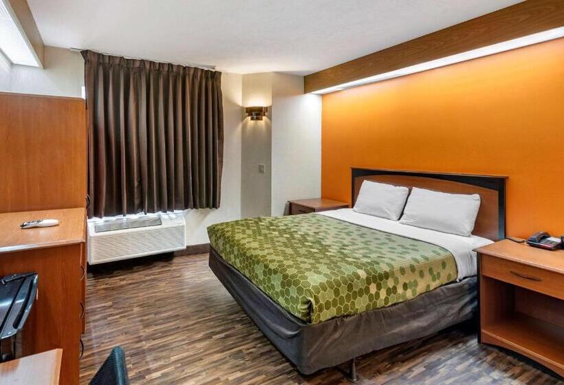 スタンダードルーム, Econo Lodge North Academy
