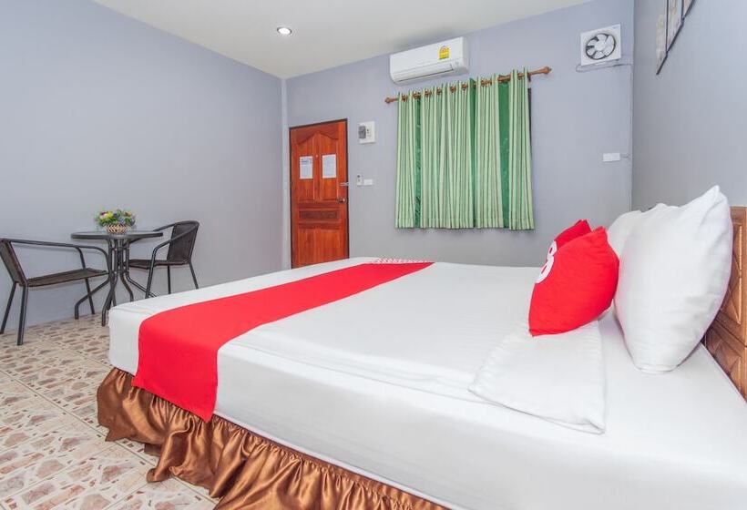 Номер Superior, Oyo At Night Pranburi