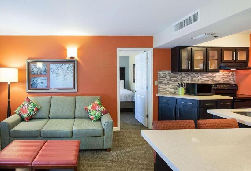 סוויטה מותאמת לאדם עם מוגבלויות, Sonesta Es Suites Orlando  Lake Buena Vista