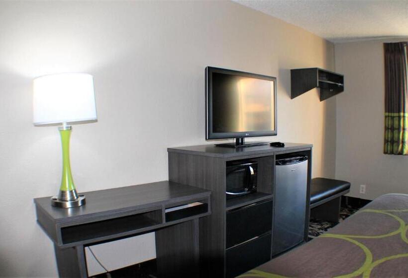 Номер Стандарт 2 Двуспальные Кровати, Super 8 By Wyndham Greensboro/coliseum/conv