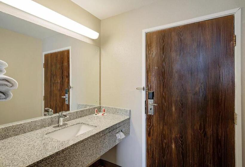 Номер Стандарт, Super 8 By Wyndham Lexington Hamburg Area