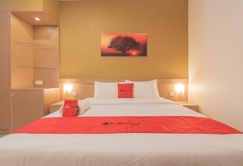 Номер Стандарт, Reddoorz Syariah @ Villa Grand Mutiara Tasikmalaya