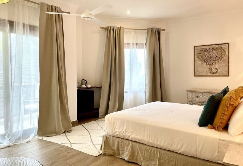 اتاق لوکس با چشم‌انداز دریا, Amani Boutique Hotel   Small Luxury Hotels Of The World