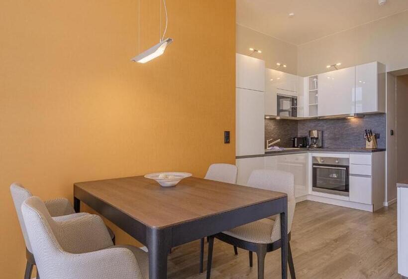 Апартаменты 2 Спальни с Балконом, Apartmentanlage Zwei Wasser  Strandhaus