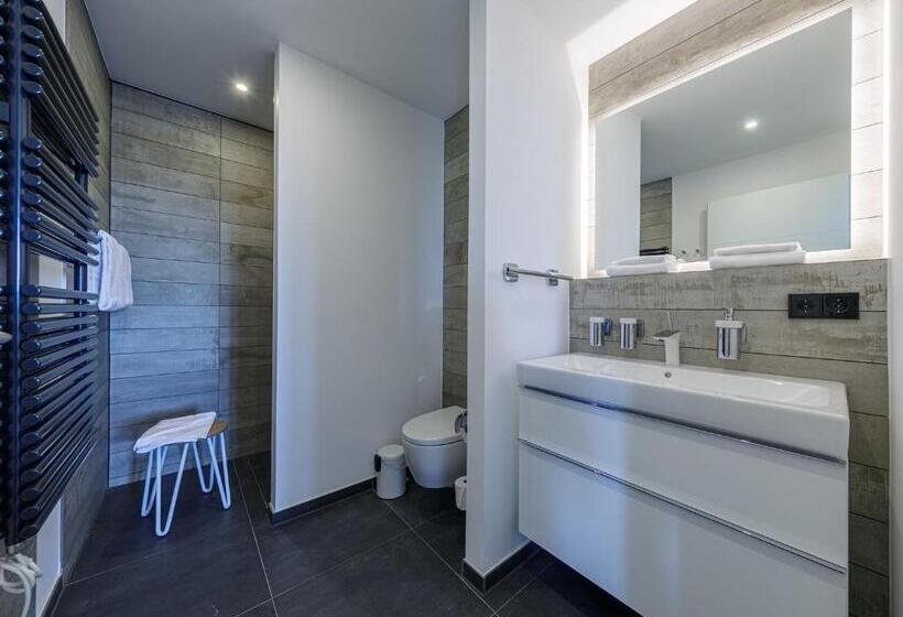 Апартаменты 2 Спальни с Террасой, Apartmentanlage Zwei Wasser  Strandhaus