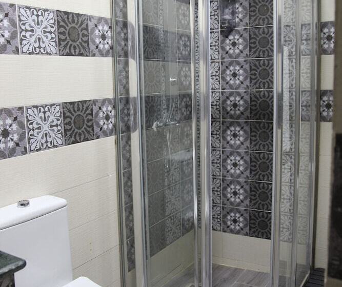 اتاق سوپریور سه تخته, Riad Sahraui