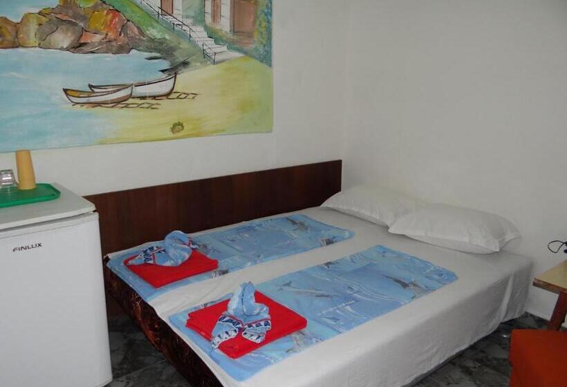 4인용 스탠다드 룸, Guest House Rusalka