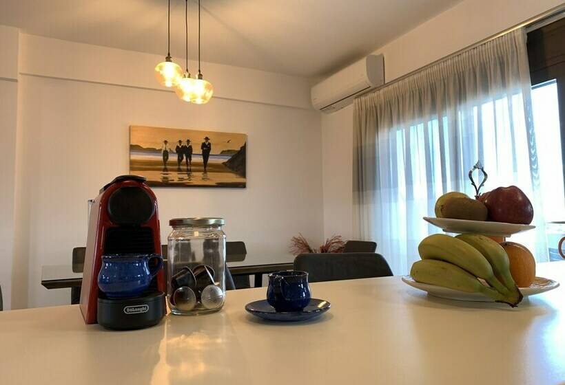 Дом 3 Спальни, Angela S Sea View 3 Bd House
