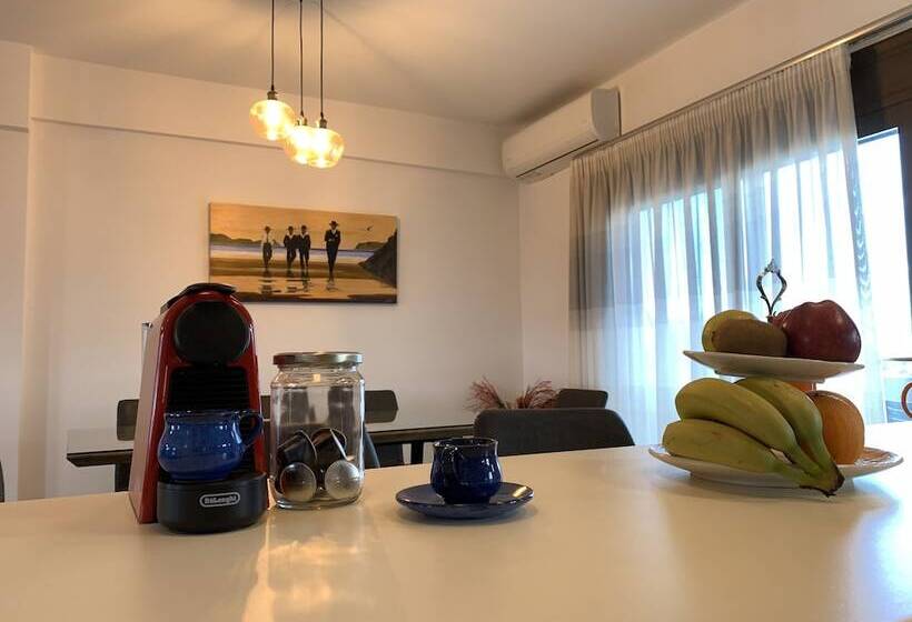 Дом 3 Спальни, Angela S Sea View 3 Bd House