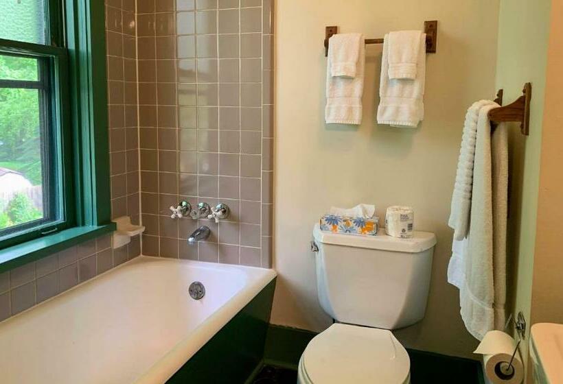 Номер Стандарт, Gordon Beach Inn