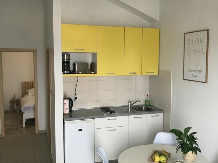 Семейные Апартаменты, Sunny Apartments