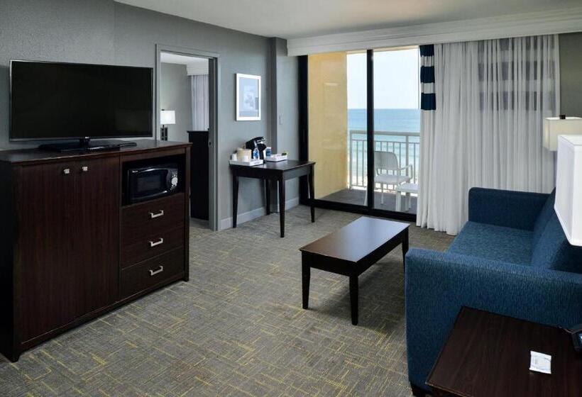 스위트 킹사이즈 침대, Four Points By Sheraton Virginia Beach Oceanfront