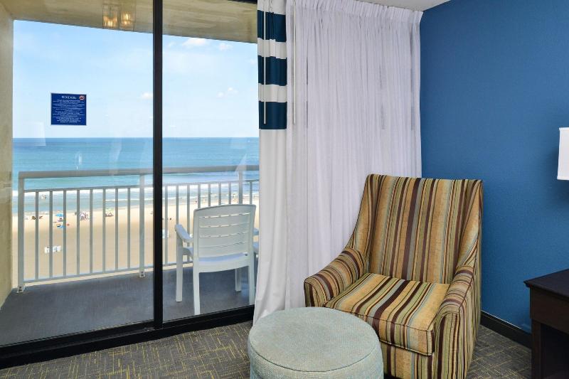 스탠다드 룸 킹사이즈 침대, Four Points By Sheraton Virginia Beach Oceanfront