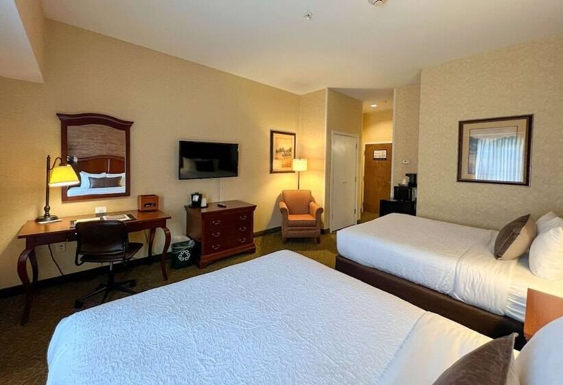 Номер Deluxe, Maine Evergreen Hotel, Ascend Hotel Collection