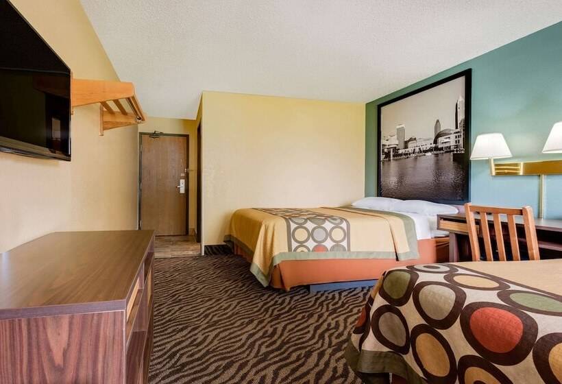 Номер Стандарт 2 Двуспальные Кровати, Super 8 By Wyndham Mentor/cleveland Area