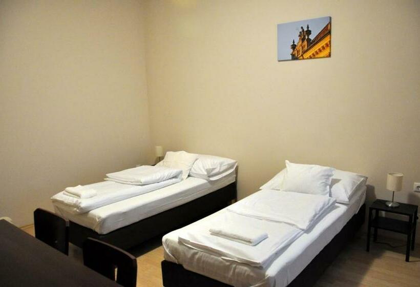 Номер Стандарт, Centrál Vendégház Székesfehérvár
