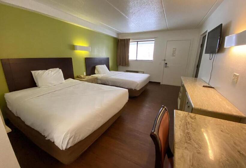 Номер Стандарт, Skylight Inn Willoughby   Cleveland Mentor