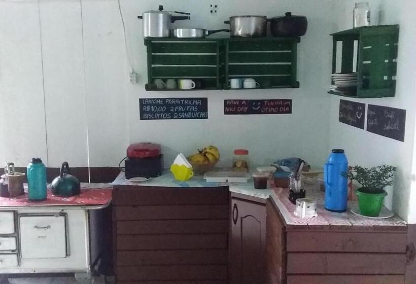 스탠다드 4인용 룸 공용 욕실, Ecohostel Dos Canyons Santa Catarina