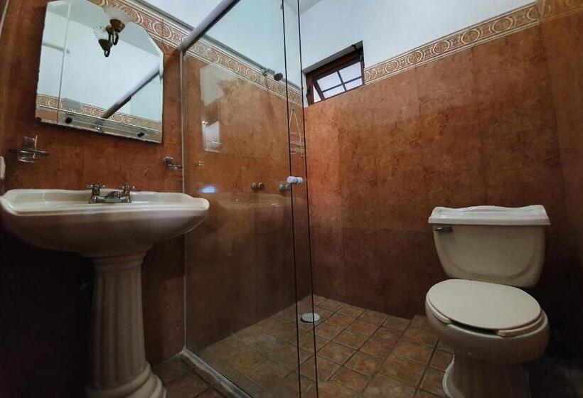 Quarto Estandar, Colonos Los Cabos