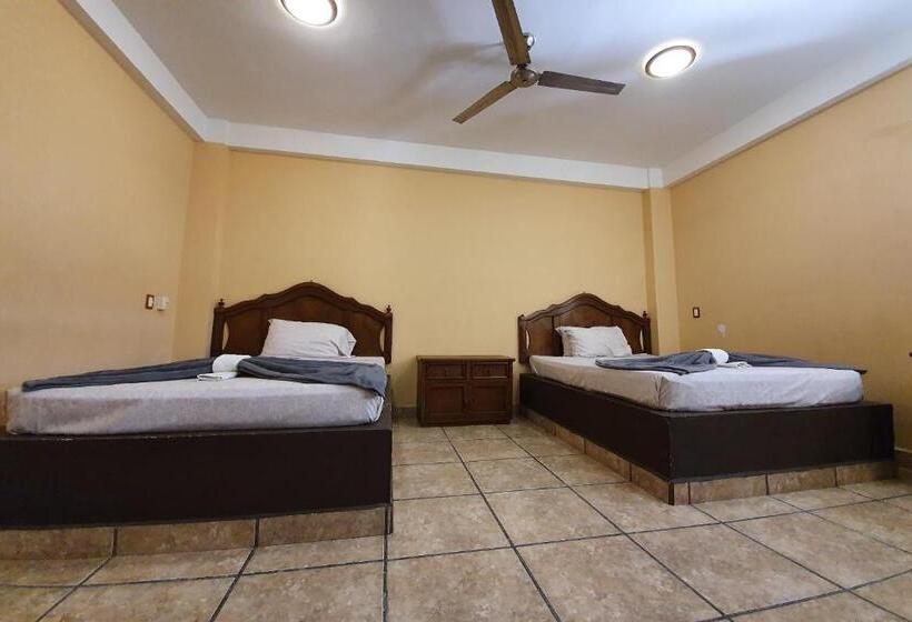 Quarto Triplo Estandar, Colonos Los Cabos