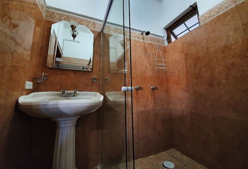 Quarto Familiar, Colonos Los Cabos