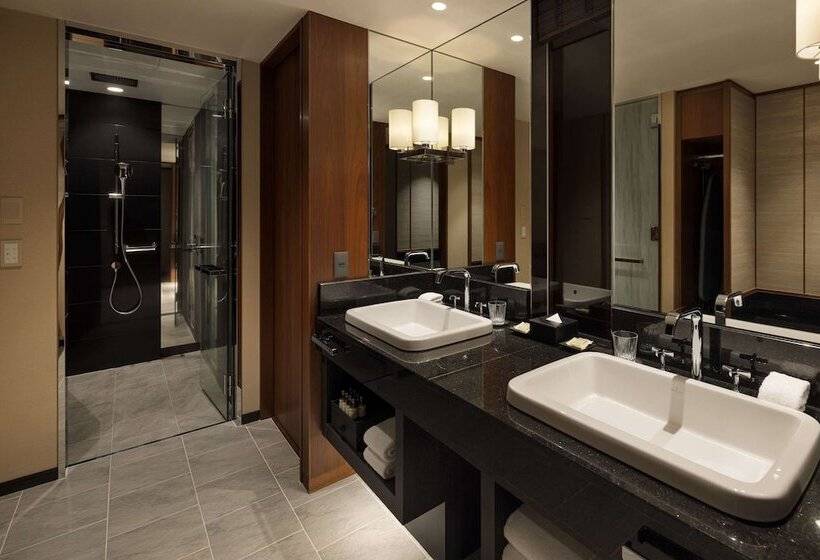 جناح سرير كينج, Hyatt Regency Yokohama