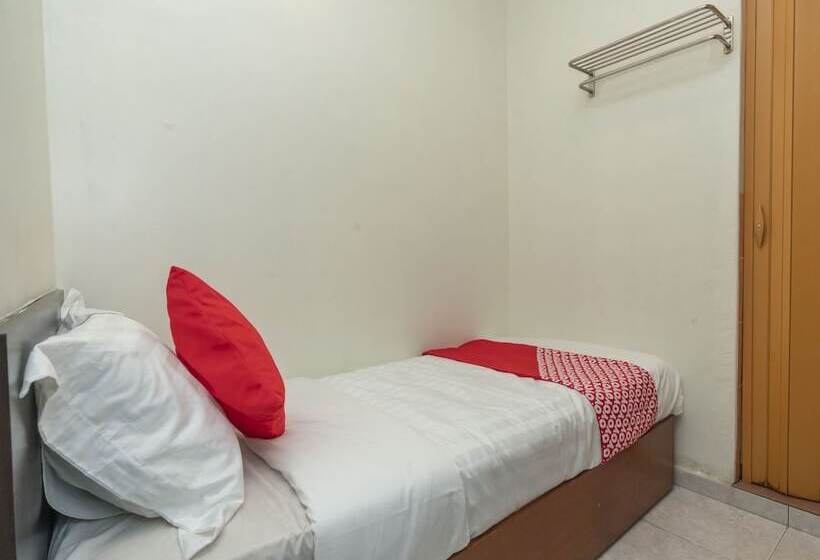 Номер Стандарт Индивидуальный, Fully Hotel Desa Tebrau