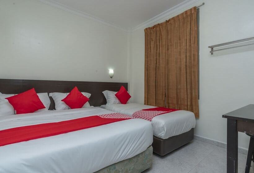 Трехместный Номер Superior, Fully Hotel Desa Tebrau