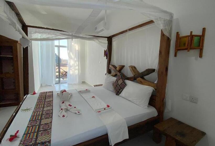 Семейный Номер Deluxe, Tropicana Kendwa Beach