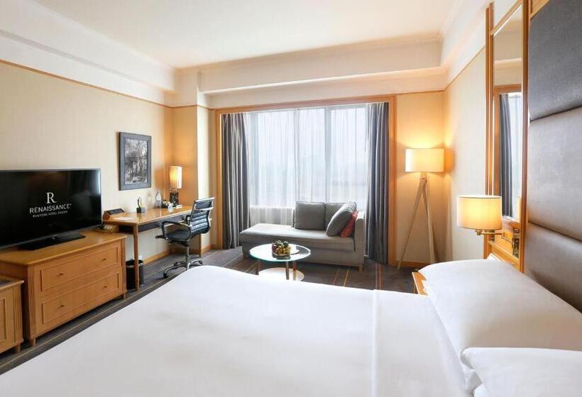 اتاق دلوکس با تخت کینگ و چشم‌انداز شهر, Renaissance Riverside Hotel Saigon