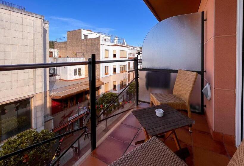 Quarto Estandar com Sacada, Vila De Tossa