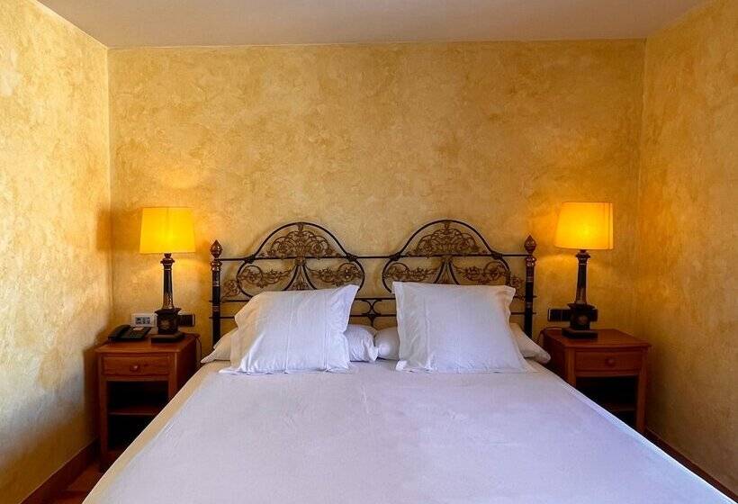 Quarto Estandar com Terraço, Vila De Tossa