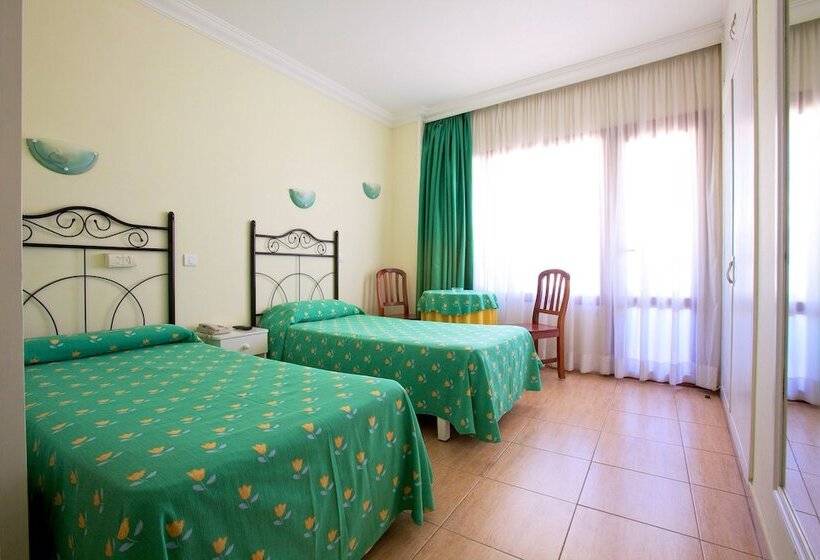 スタンダードスタジオ, Apartamentos Tinoca