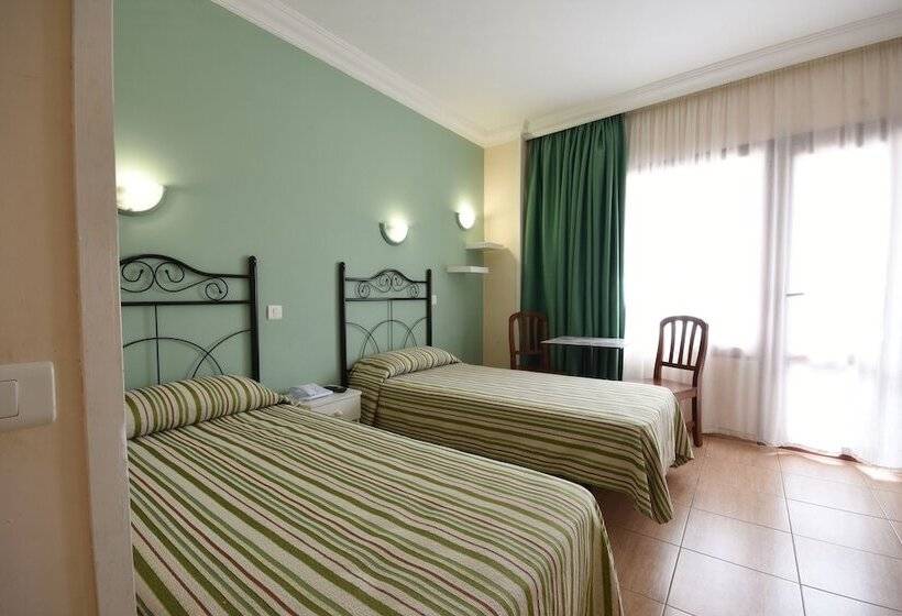 スタンダードスタジオ, Apartamentos Tinoca