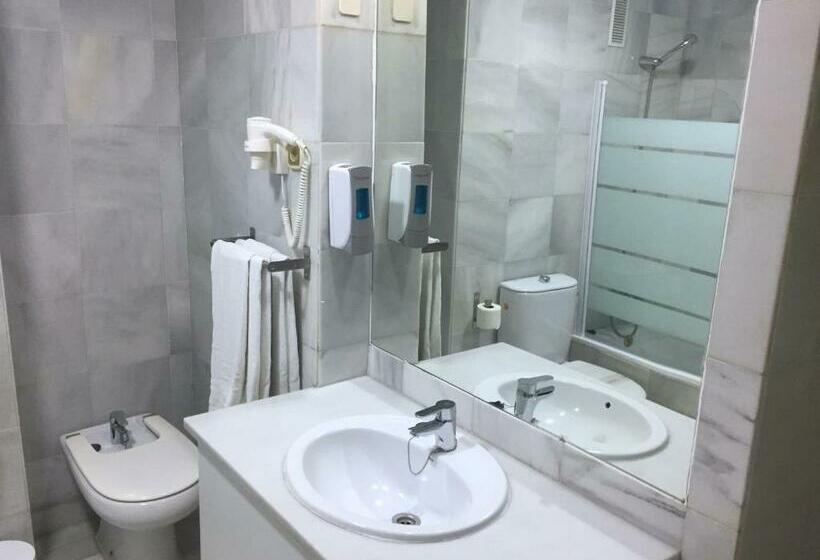 Студио Стандарт Боковой Вид на Море, First Flatotel International