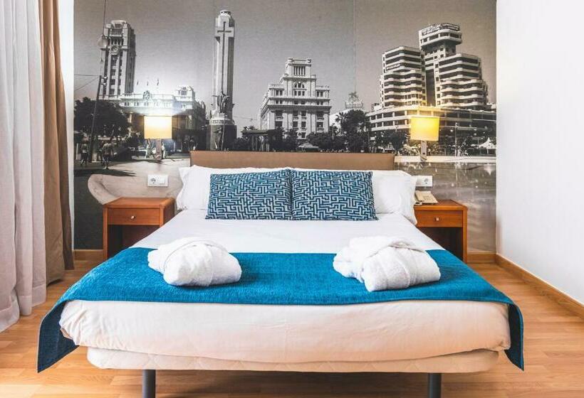 Quarto Estandar Vista Cidade, Adonis Plaza