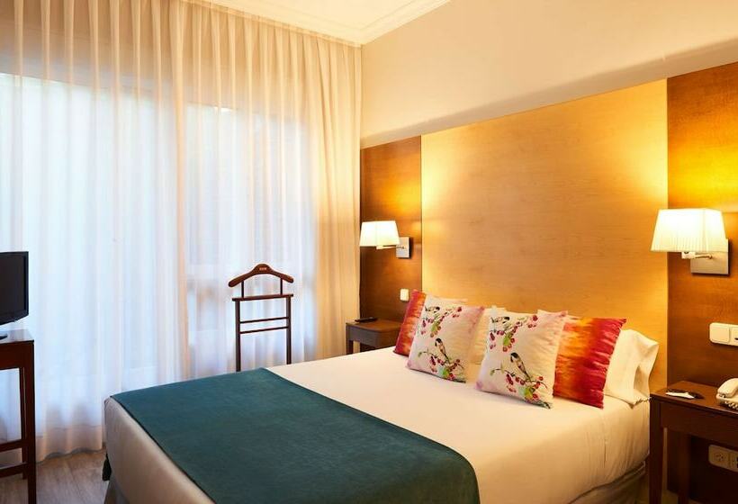 اتاق استاندارد سه نفره, Suites Barrio De Salamanca