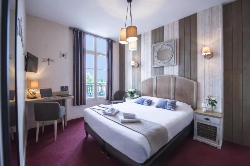 Номер Стандарт Вид на Реку, Cristal Hôtel Restaurant   Logis Hotels