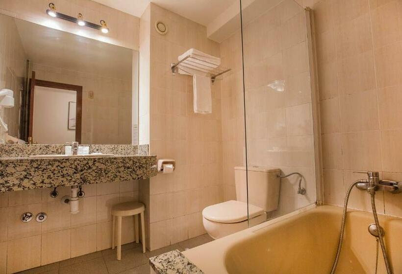 اتاق استاندارد یک نفره, Cervol
