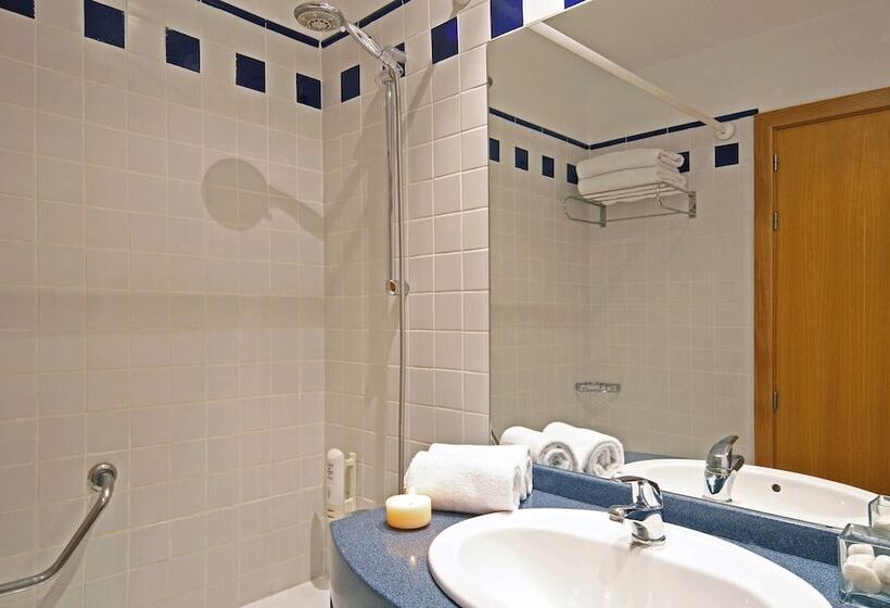 اتاق استاندارد, Holiday Inn Express Ciudad De Las Ciencias, An Ihg