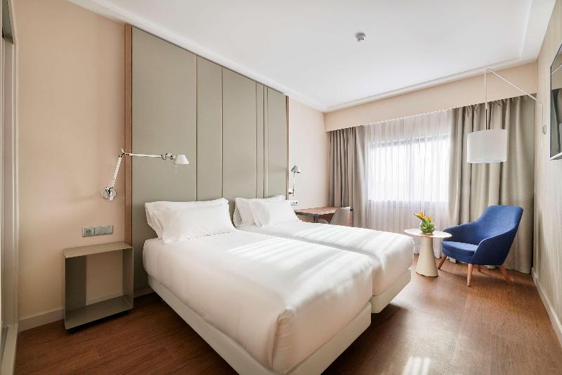 Семейный Номер, NH Lisboa Campo Grande