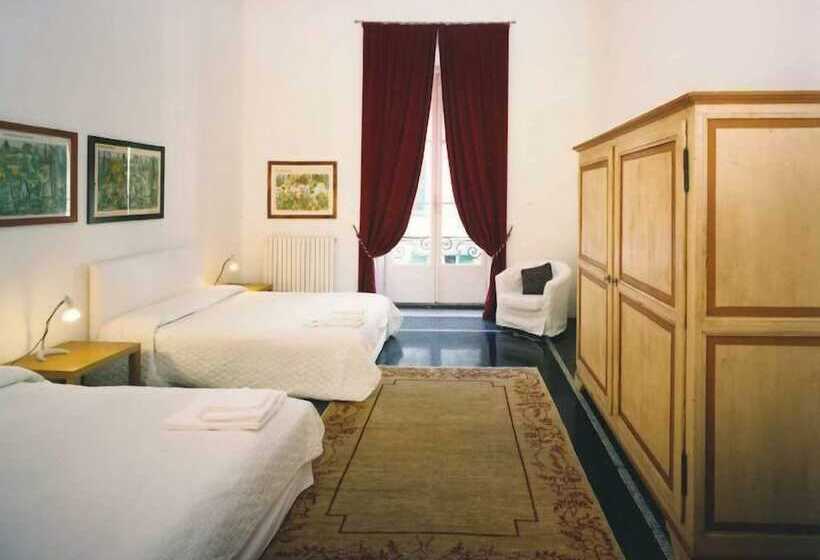 اتاق استاندارد سه نفره, Palazzo Cicala