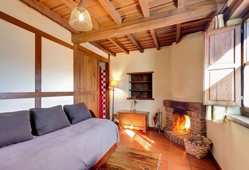 سوییت جونیور, La Montaña Mágica Hotel Rural