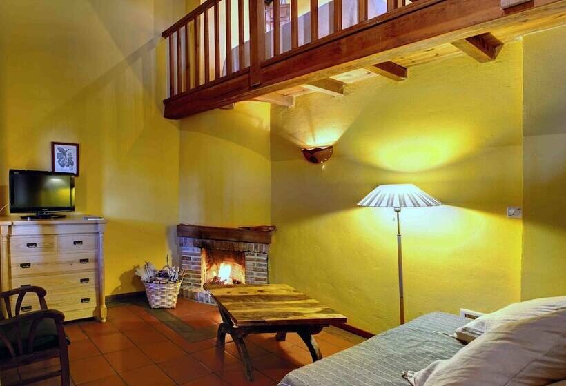 سوییت جونیور, La Montaña Mágica Hotel Rural
