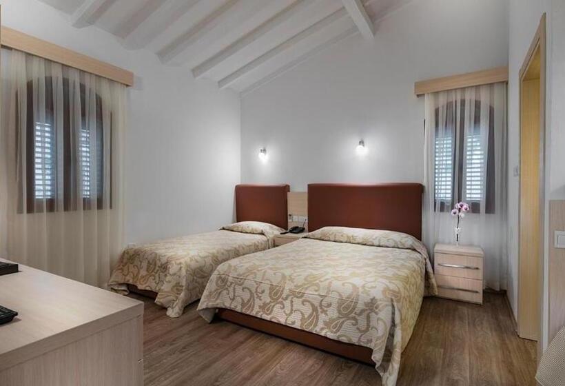 Бунгало Стандарт, Acapulco Resort