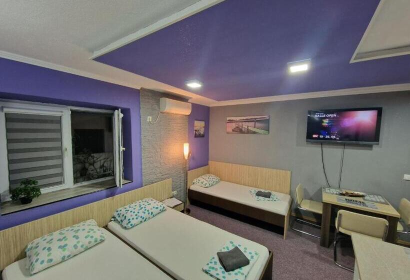 استودیوی استاندارد, Rooms Vedran